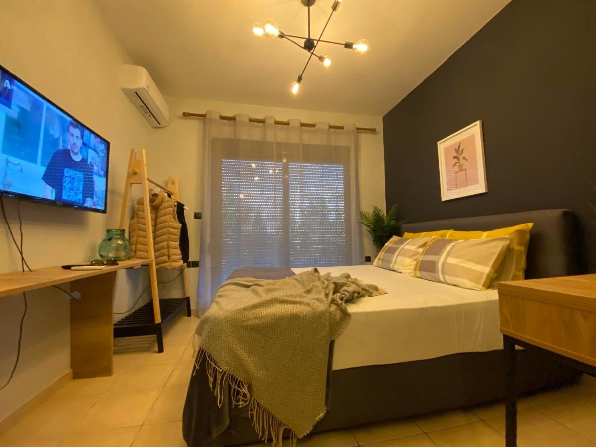 B6 Coquette Appartement Néa Khilí